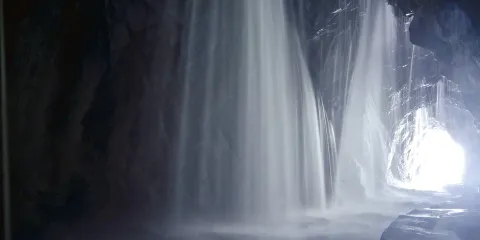 白楊步道水簾洞