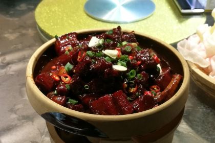 客鄉情源味新派餐廳