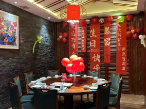 湘不湘·双椒鱼头(长江路店)