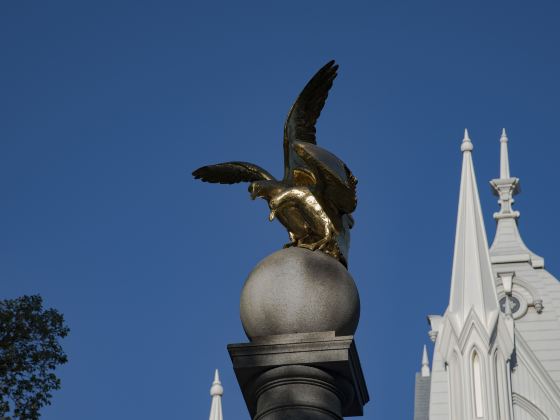 Seagull Monument