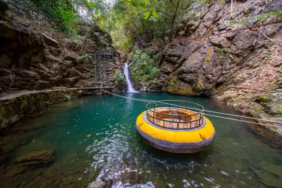 Hotels near Bijia Mountain Tourist Area