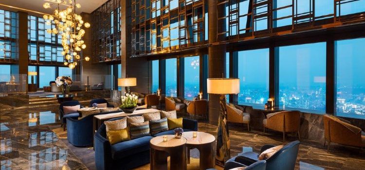 GALLERY LOUNGE & BAR