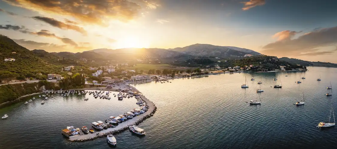 Hotels near Keri