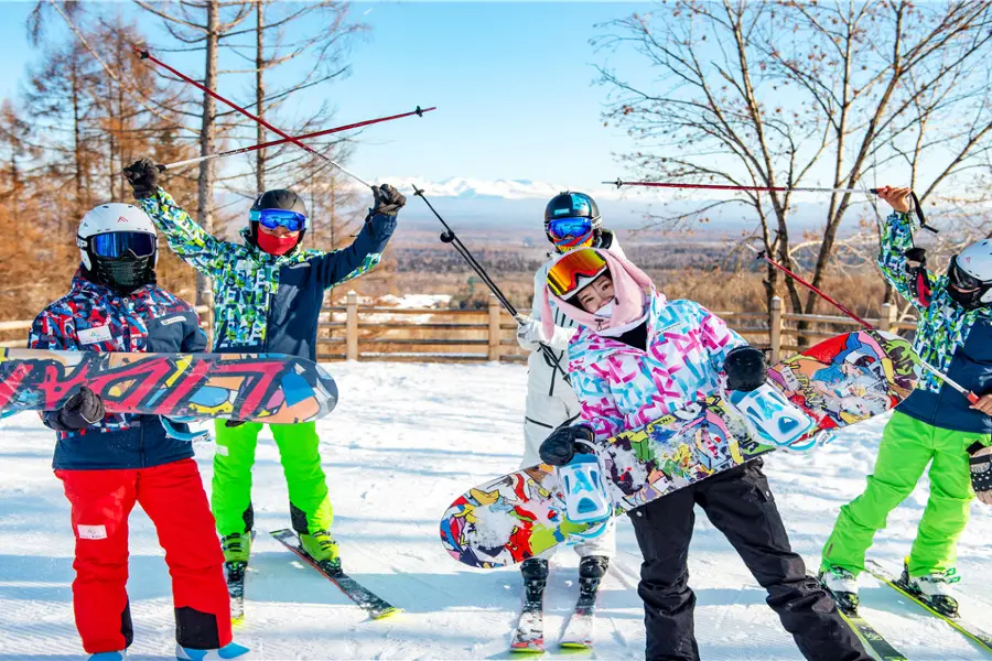 長白山華美勝地滑雪場