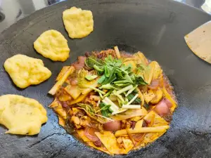Shuxiangyuan Firewood chicken (Lugu Lake )