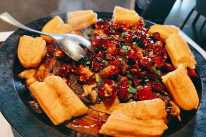 咨言烤鸭·烩面(汇艺银河里店)