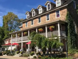 Pittstown Inn