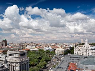 堤頂二段附近住宿