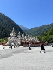 Jiubao Lotus Bodhi Pagoda