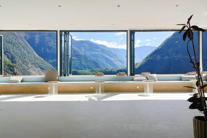 丙中洛雲野·見江·coffee 咖啡館