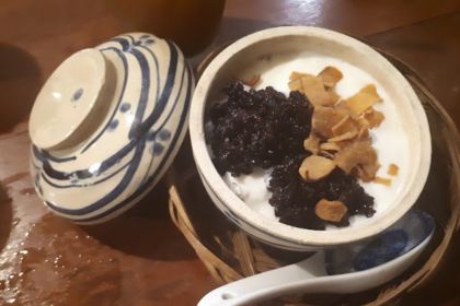 Mr. & Mrs. Bich Café