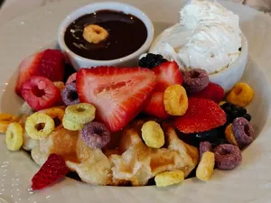 Regine Cafe