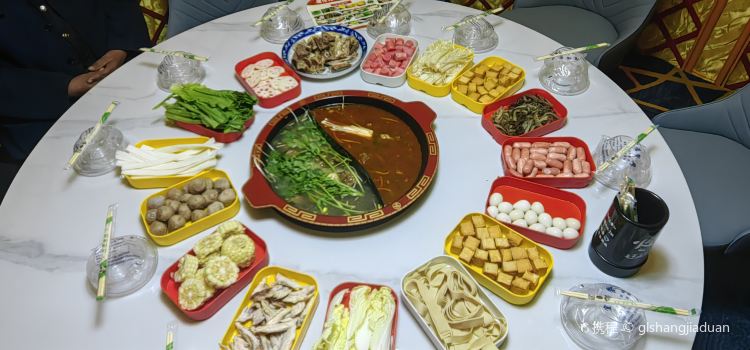 古丽斯坦农家乐·火锅店
