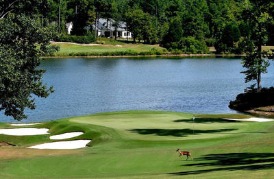 Houndslake Country Club