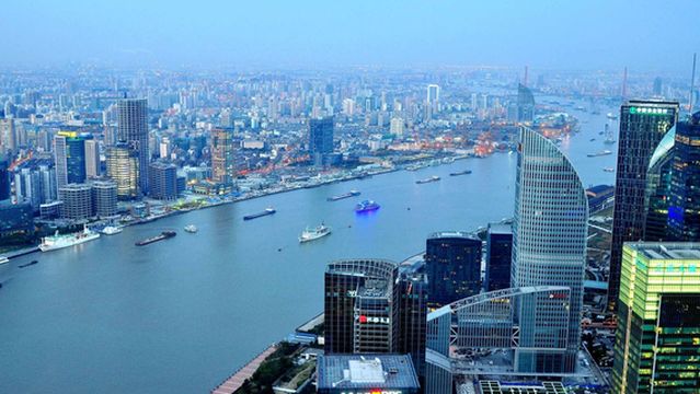 Sightseeing Boats in Shanghai