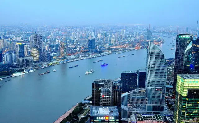 Sightseeing Boats in Shanghai