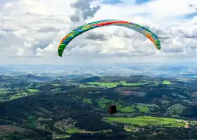 白龍山滑翔傘飛行基地