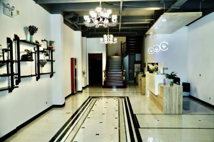 乌兰锦尊肥牛火锅城