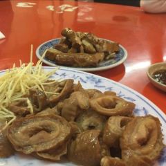 榕樹下面店 User Photo