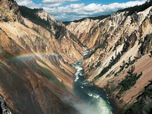 Getting Back to Nature: A Guide on Where to Stay in Yellowstone National Park