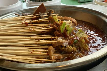 锦尝卤味砂锅串串(抚江小区1期店)