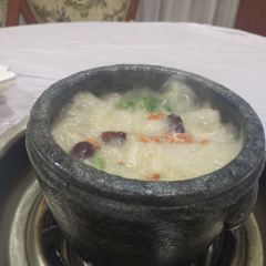 鸿缘酒楼 User Photo