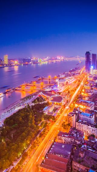【2-6人小團】武漢大學+東湖生態旅遊風景區+長江大橋+江漢路夜遊