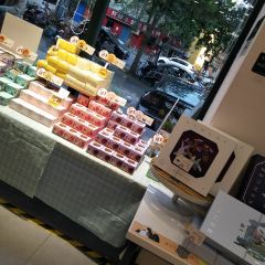 Qianji West Bakery (lvchengguangchang) User Photo