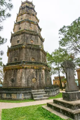 2-звездочные отели в г. Хью