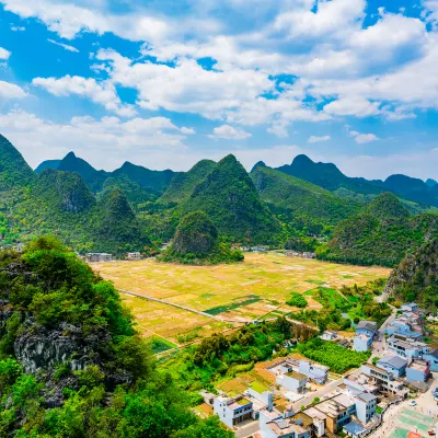 Yinyu Mountain View Holiday Beauty