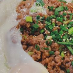 红星光发煲仔饭 User Photo