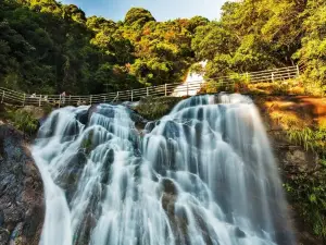 樑野山