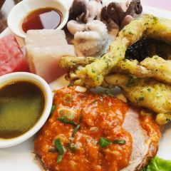 Laoyejiudianyuntianzizhucanting User Photo