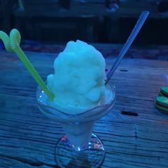 THE OLD WOOD BAR 여행 사진