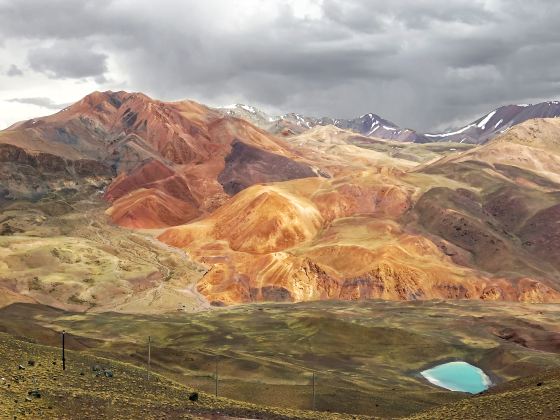 阿裡神山聖湖旅遊區