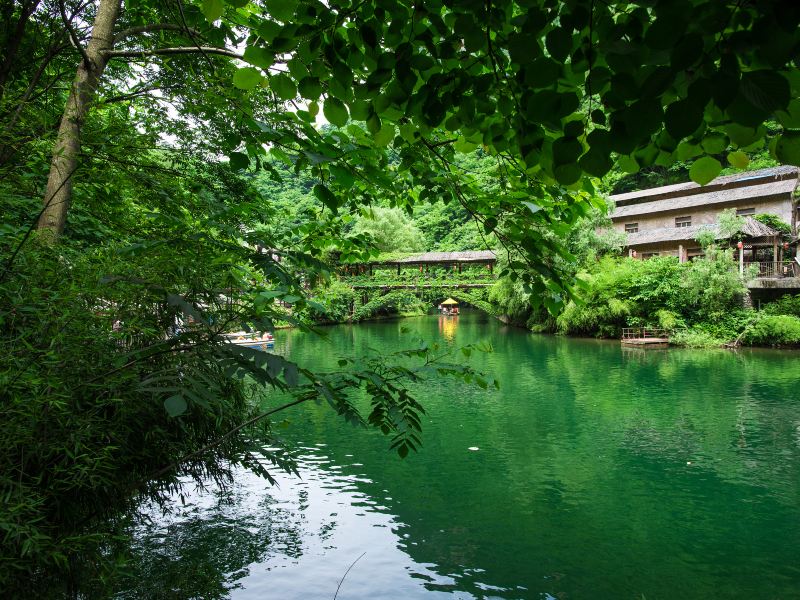 Jinsi Canyon Scenic Area