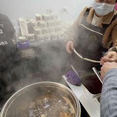 王氏华华牛肉面(雪松路店) User Photo
