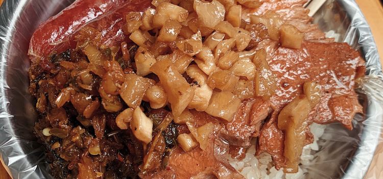 Grandma Liang's 20-Year-Old Traditional Braised Pork with Glutinous Rice