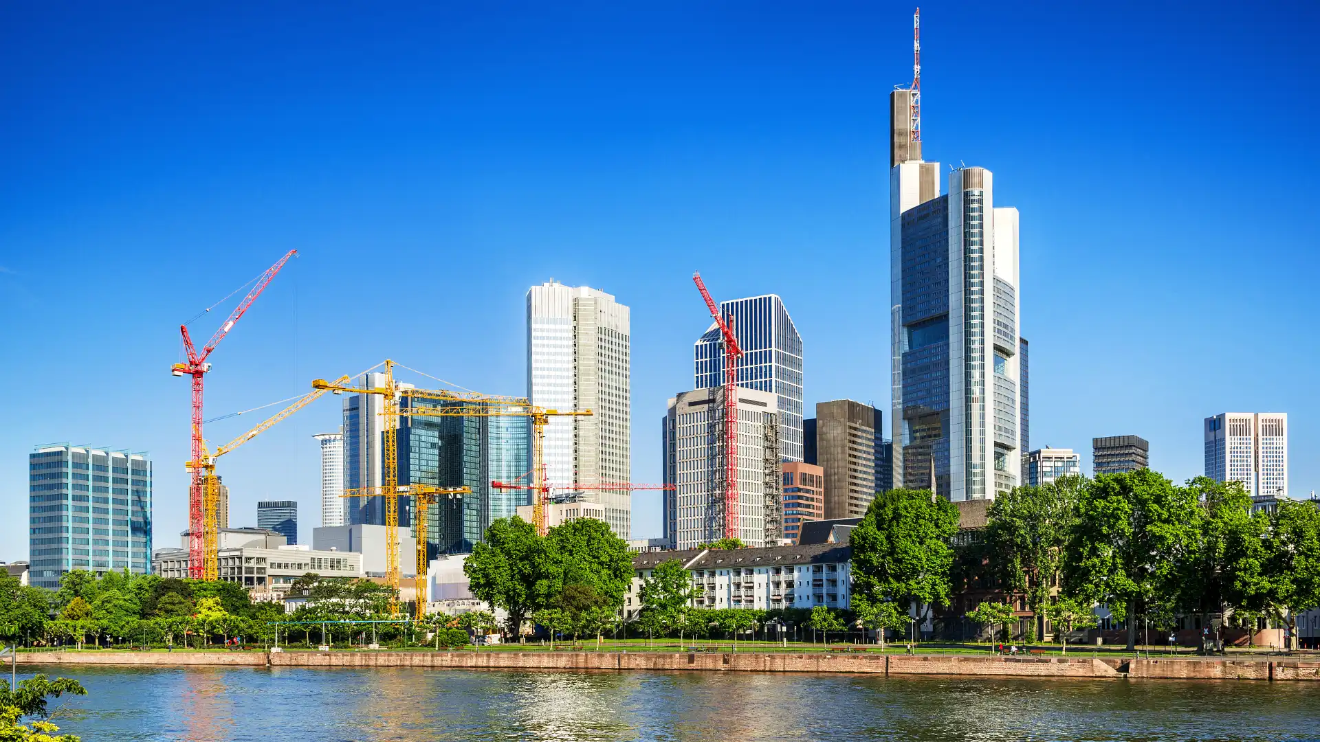Hotels near Frankfurt Bankenviertel