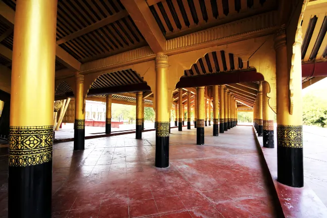 Khách Sạn 3 sao Ở Mandalay