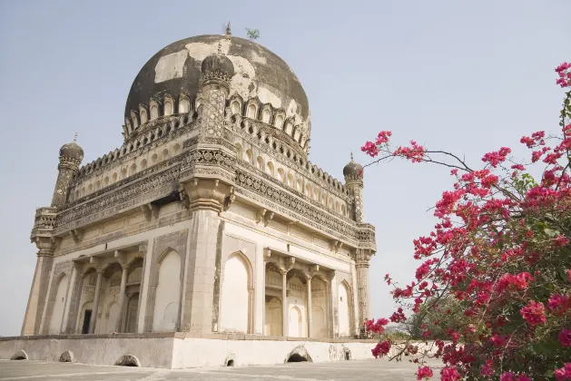 Vé máy bay Hyderabad Hồ Châu