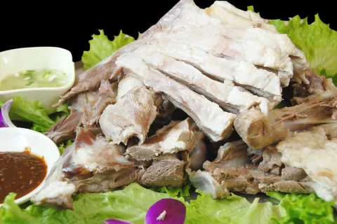 乌勒吉羊粪火自煮手扒肉饭店