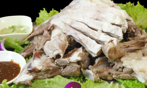 乌勒吉羊粪火自煮手扒肉饭店