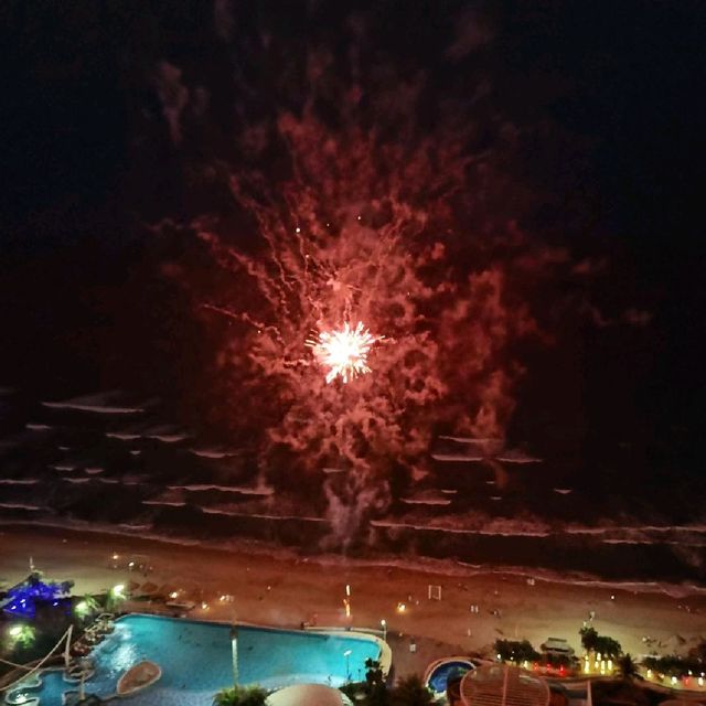 Twin Moon Bay in Huizhou