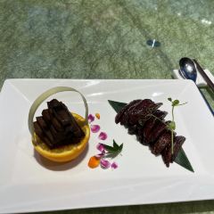 Sun Chateau On The Bund User Photo