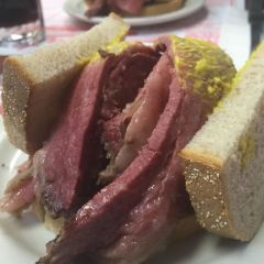 Schwartz's Deli User Photo