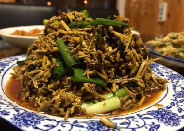 塞上渔乡·农家菜·灶台鱼