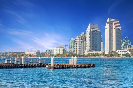 Compare 5 airports near San Diego