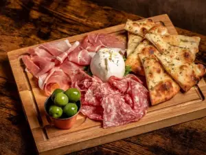 Kotch! Italian Stone-Baked Pizza & Bar