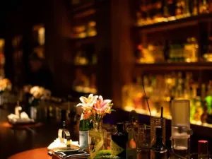 RONG LOUNGE